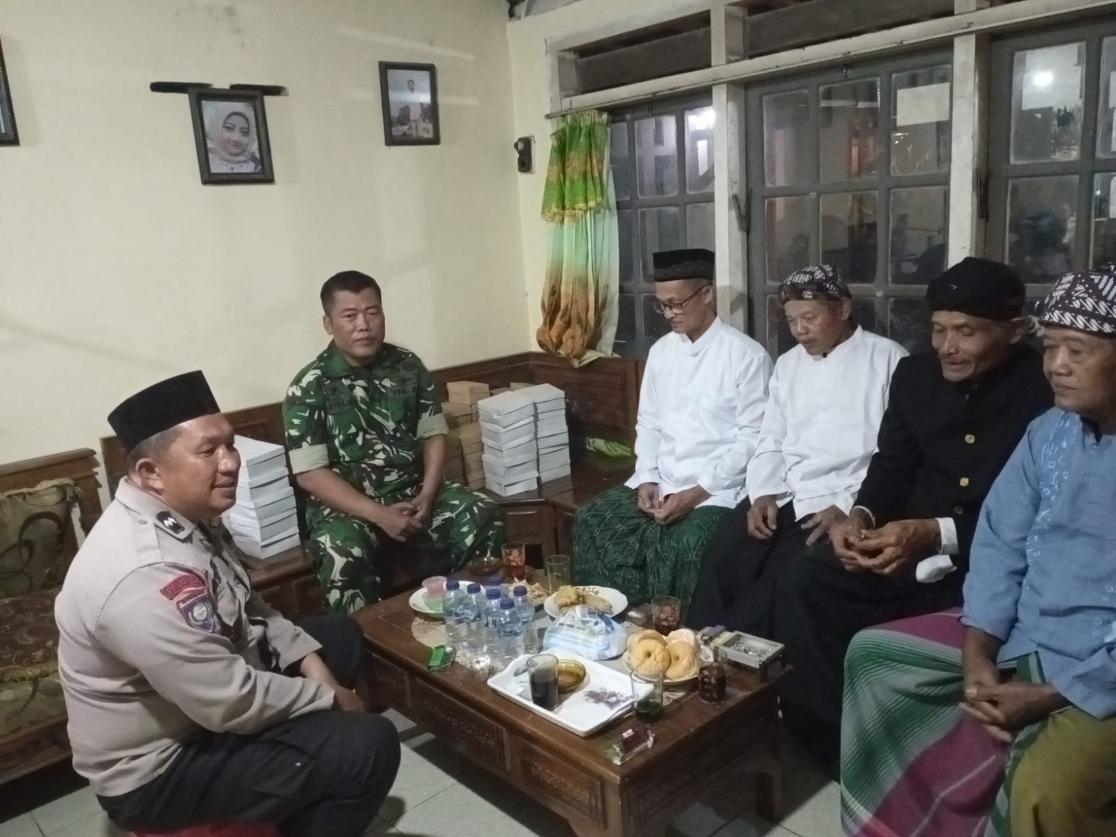 Bhabinkamtibmas Cilongok Hadiri Khotmil Qurâ€™an, Perkuat Silaturahmi dan Stabilitas Kamtibmas