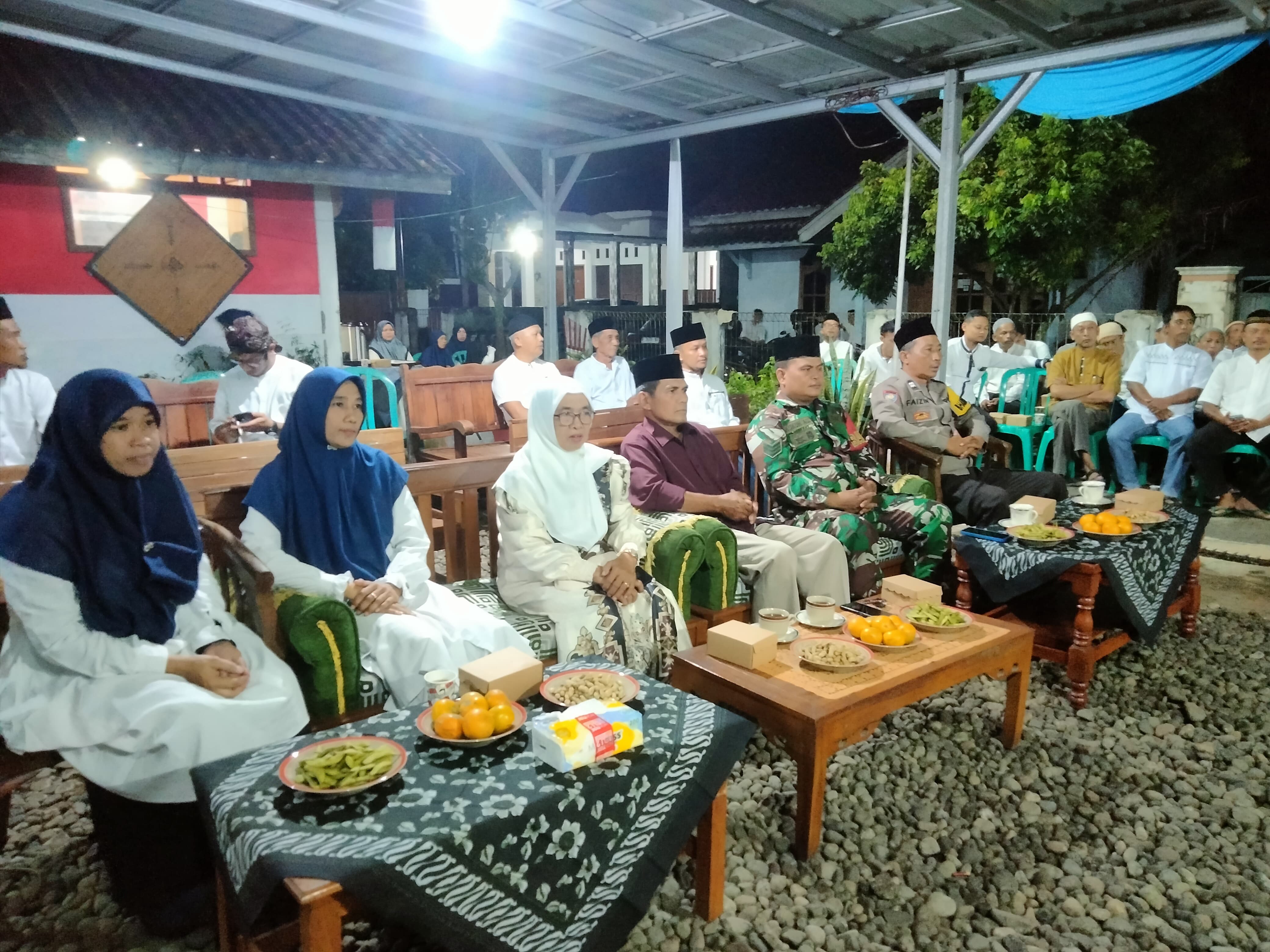 Bhabinkamtibmas Patikraja Polresta Banyumas Hadiri Halal Bihalal di Kedungwringin, Perkuat Sinergi dan Kamtibmas