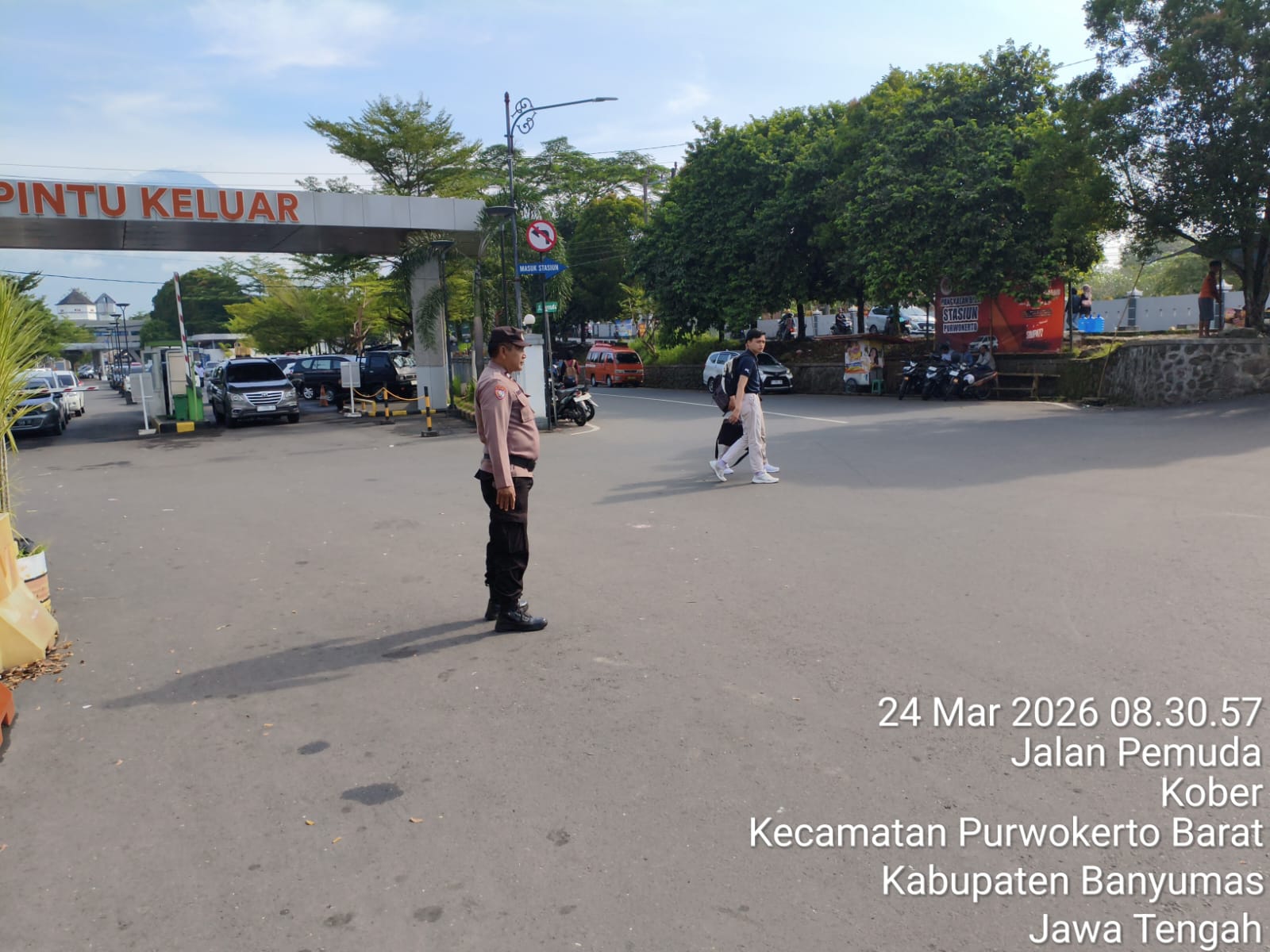 Patroli Dialogis OKC 2026 Polresta Banyumas, Jaga Kondusivitas Arus Balik di Stasiun Purwokerto